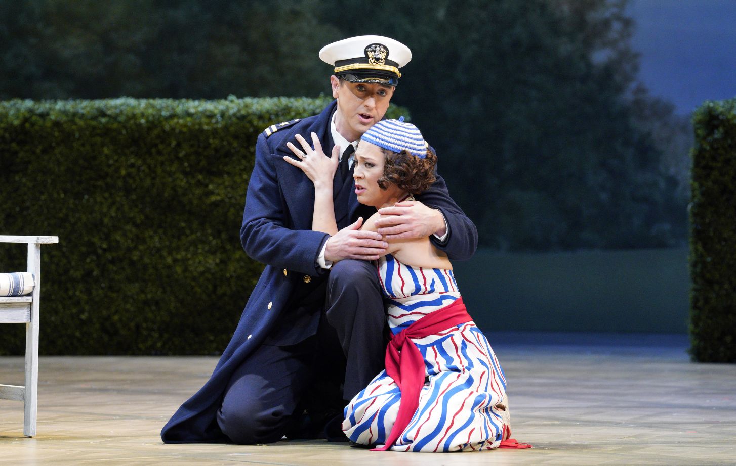 Ben Bliss and Irene Roberts in "Così fan tutte"