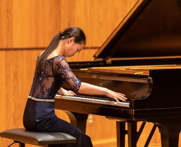 Contestant at Zeiter Piano Competition